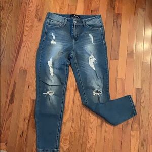 Almost Famous Jeans Size 10